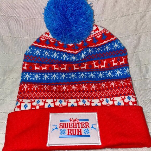 Ugly Sweater Run Winter Hat with Pom - Picture 5 of 5
